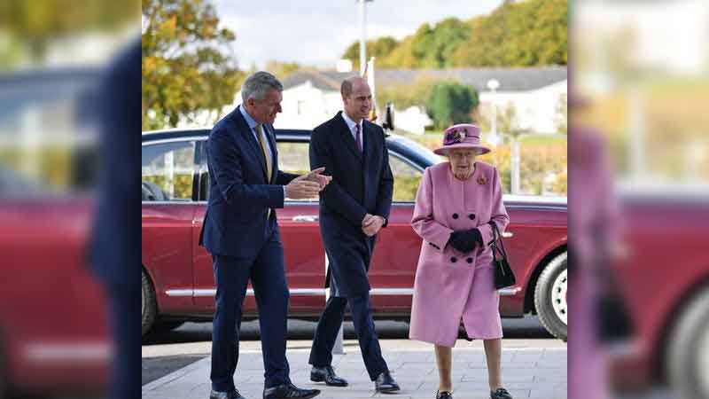 Queen and Prince of Britain reached public event without mask, people said - this is wrong ...