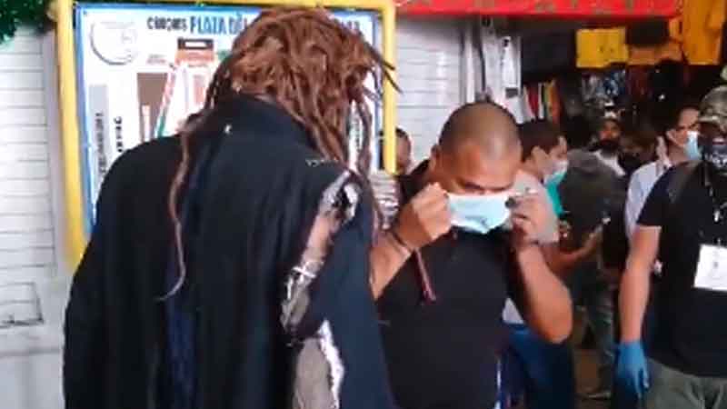 'A chair is thrown for not wearing a mask', the government hired the wrestlers here