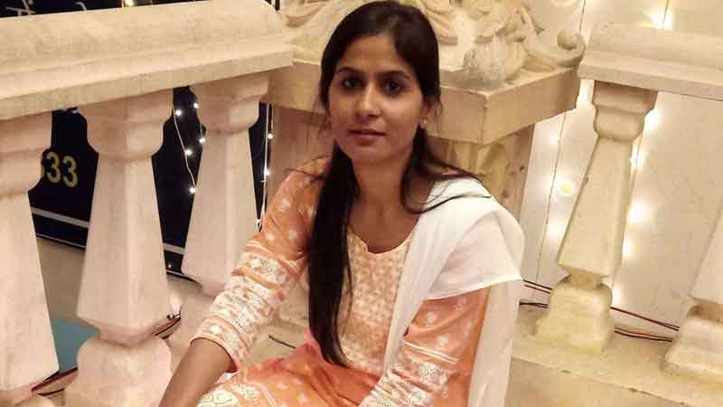 Caught red handed while taking bribe SDM fell in love with judge got bail will get married now