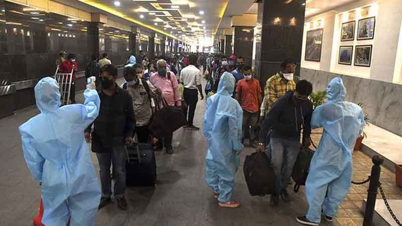 Corona became uncontrollable in second wave, 1.31 lakh new cases in 24 hours, more than 800 deaths
