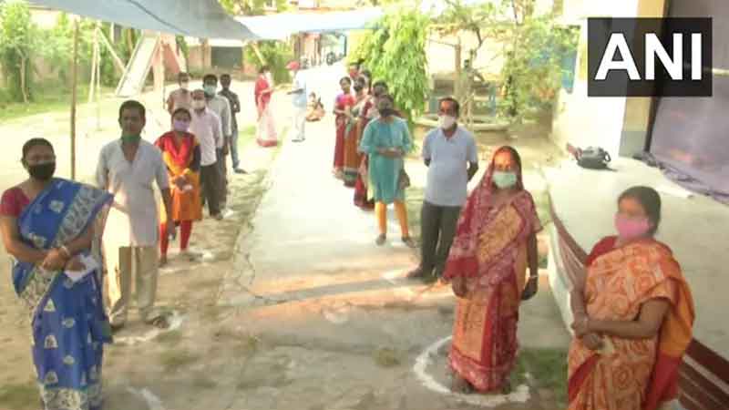 Voting on 35 seats of last phase in Bengal Mithun Chakraborty cast vote