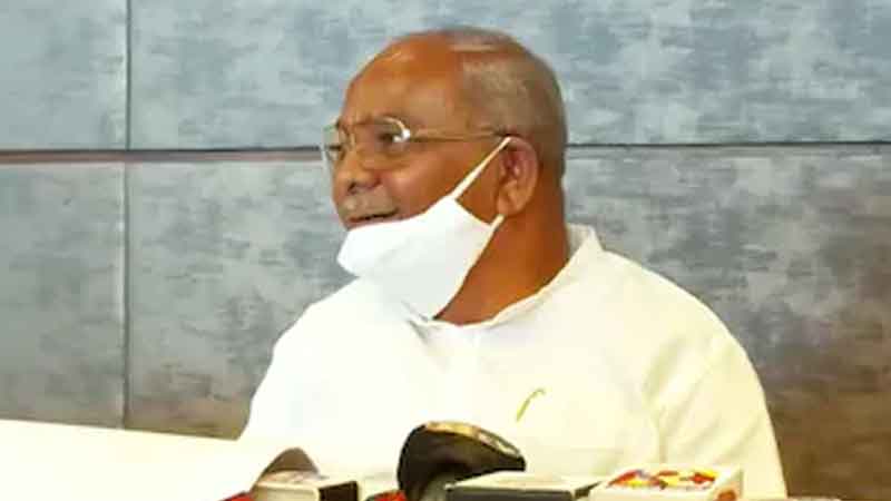 Minister's insensitivity on Corona Karnataka minister Umesh Katti gave controversial statement