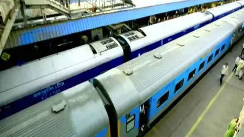 In the Ratlam Division of the Western Zone of Railways, almost half the amount has been received for the projects related to Indore.