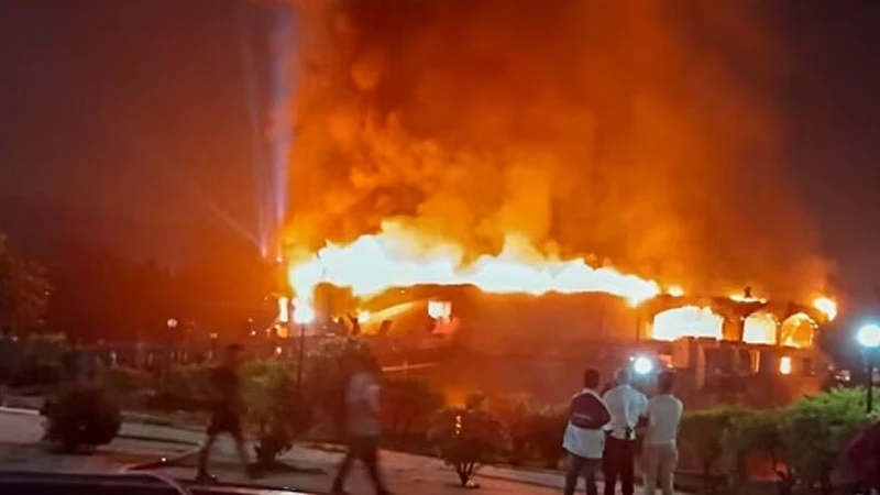 Goa Nightclub Tragedy: Cylinder Explosion Claims 23 Lives, CM Pramod Sawant Visits the Site